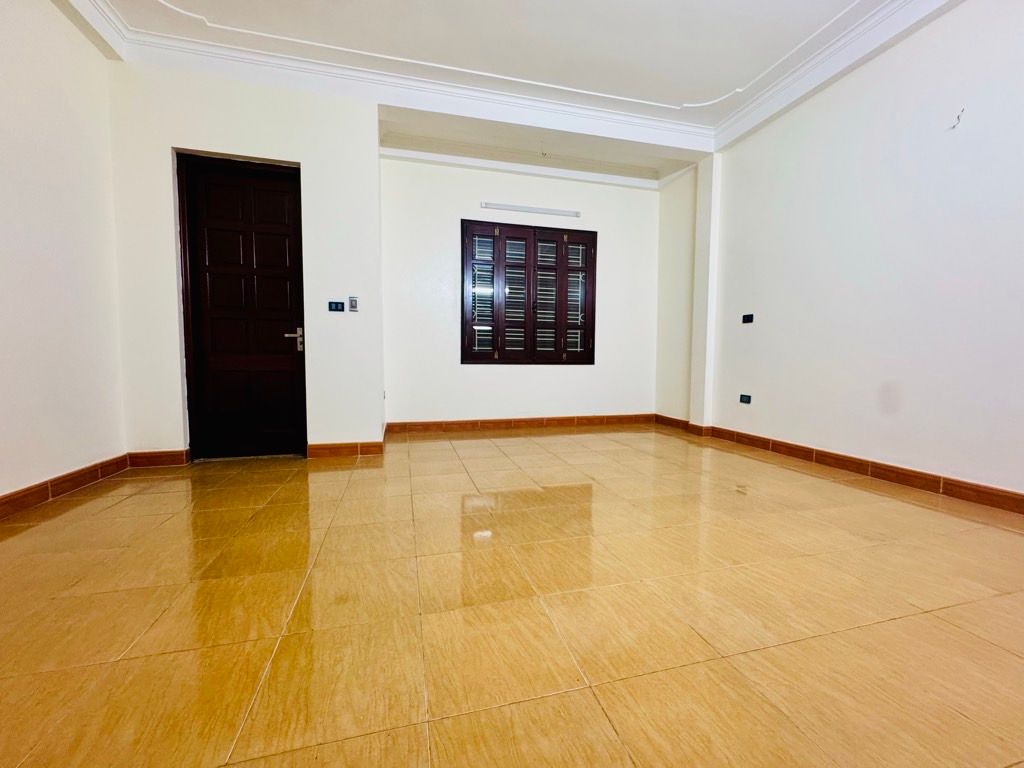 Cần bán Nhà mặt tiền đường Yên Sở, Phường Yên Sở, Diện tích 55m², Giá 17.5 Tỷ 4