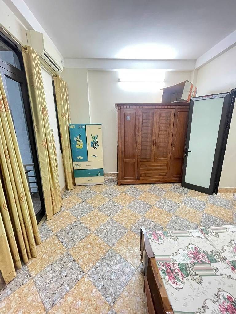 Cần bán Nhà mặt tiền đường Hoàng Mai, Phường Hoàng Văn Thụ, Diện tích 40m², Giá 8.6 Tỷ 2