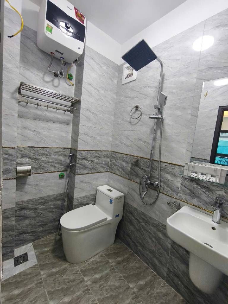 Cần bán Nhà mặt tiền đường Trương Định, Phường Trương Định, Diện tích 37m², Giá 9.85 Tỷ 6