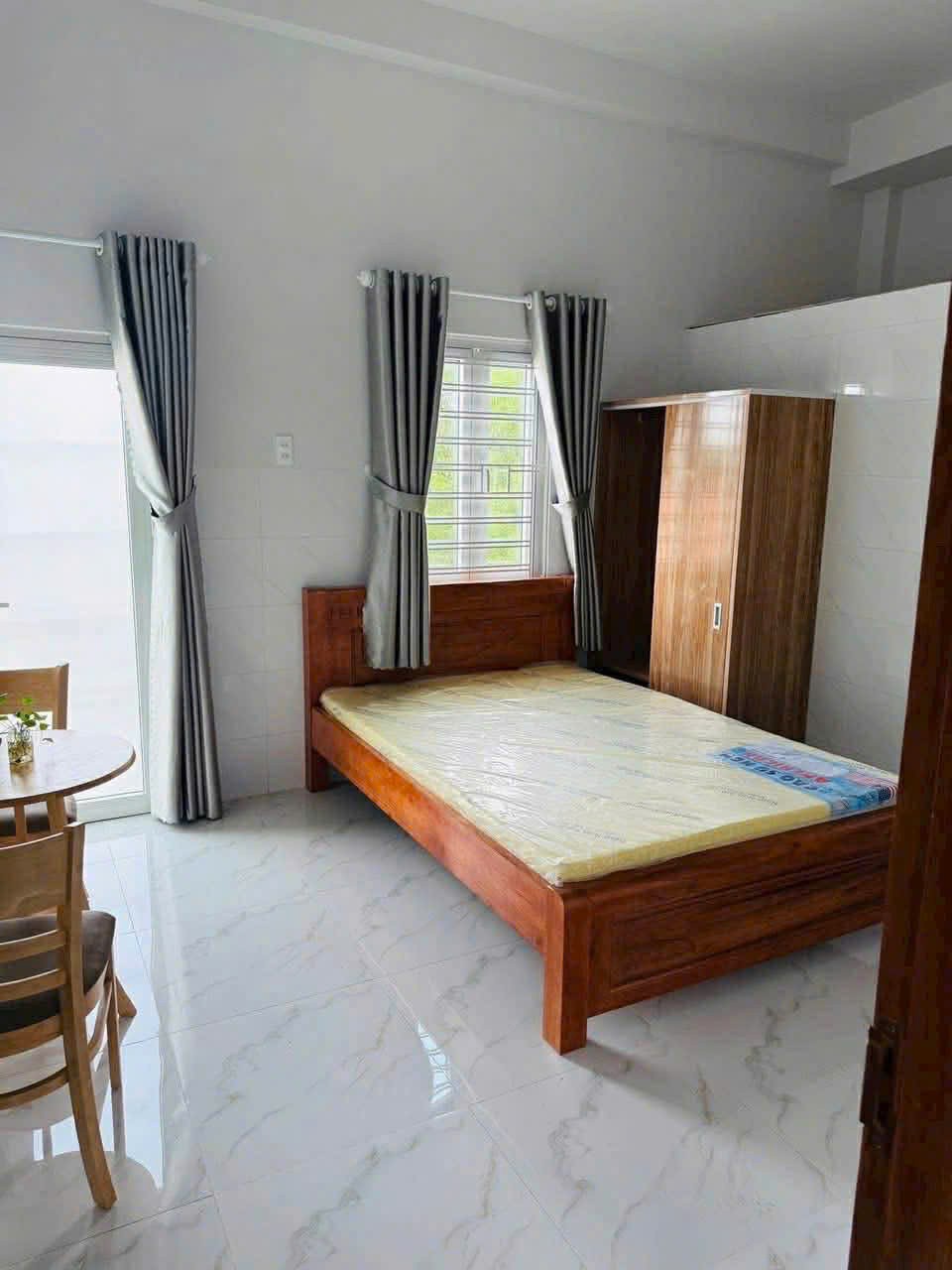 Cần bán Nhà mặt tiền đường Hàng Tre, Phường Long Thạnh Mỹ, Diện tích 126m 4 TẦNG 4