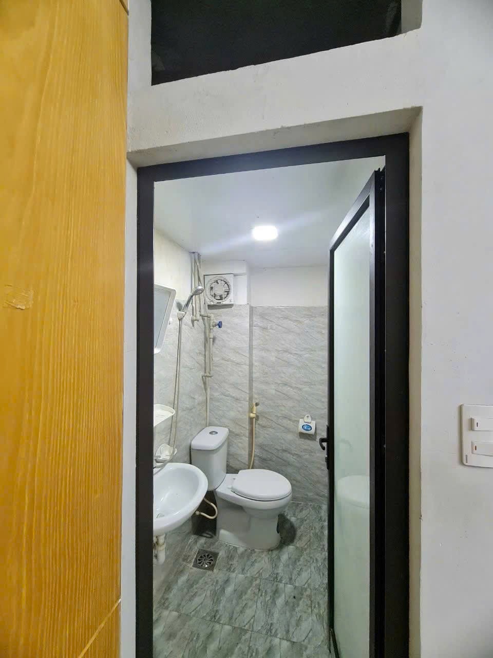 BÁN NHÀ PHỐ CHÙA LÁNG – CẠNH ĐH NGOẠI THƯƠNG, DT 100M2* 8 TẦNG * MT 5M* GIÁ 33.5 TỶ 2