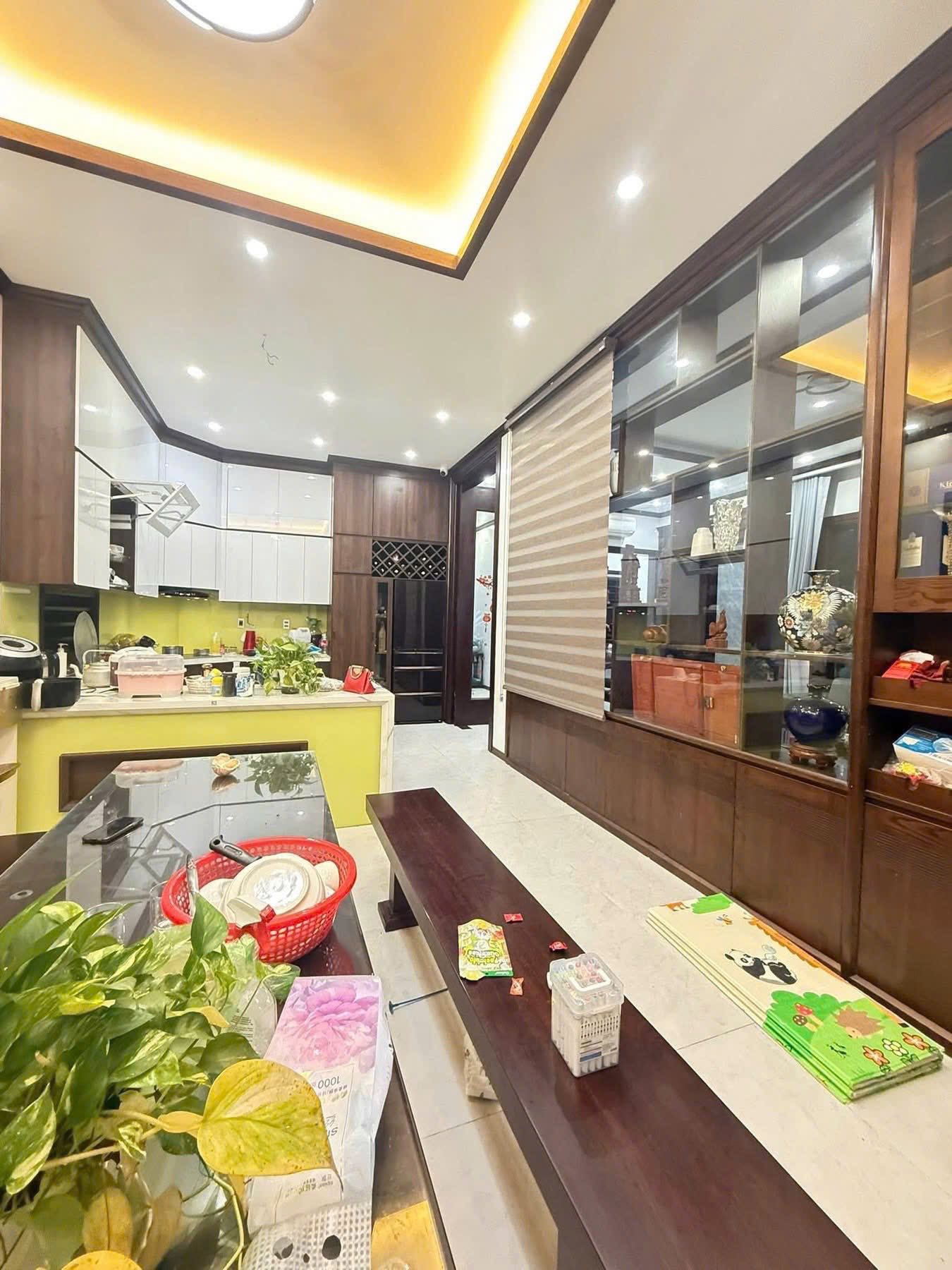 Bán căn biệt thự 3.5 tầng khu Đỉnh Long, ph Tân Bình, TP HD, 195.75m2, mt 11.5m, chỉ 1x tỷ 5