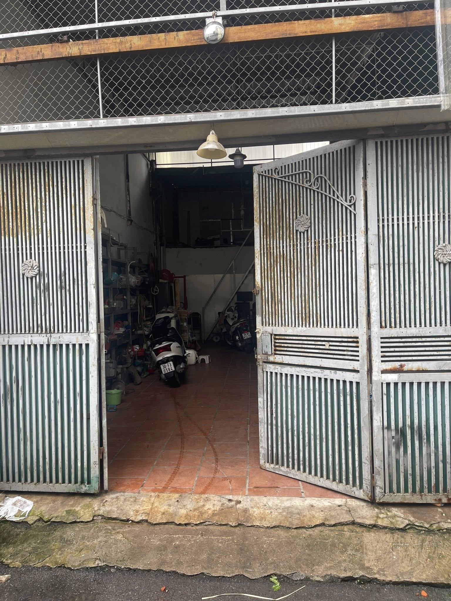 BÁN NHÀ PHỐ NGUYỄN VĂN CỪ-MẶT NGÕ ÔTÔ TRÁNH-58Mx3T-GIÁ TỐT-TIỆN ÍCH BẠT NGÀN