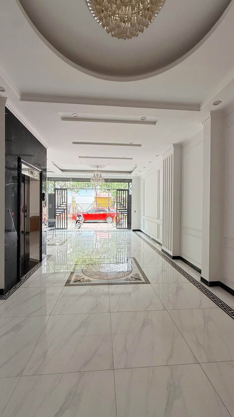 Bán nhà phố Phúc Lợi 73,5m2 - 5 tầng Thang máy, View thoáng vĩnh viễn, ô tô tránh, sát Vinhomes 2