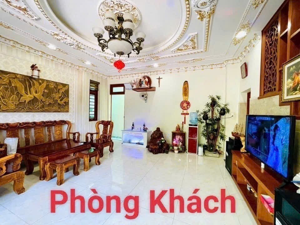 CHO THUÊ BIỆT THỰ SÂN VƯỜN 300M2 KDC HỒNG LONG 4PN GIÁ 40TR 6