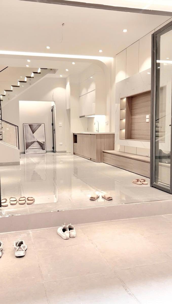 NHÀ ĐẸP CHÙA QUỲNH, HAI BÀ TRƯNG, SÁT PHỐ 50M 4T 12 TỶ 0903262939