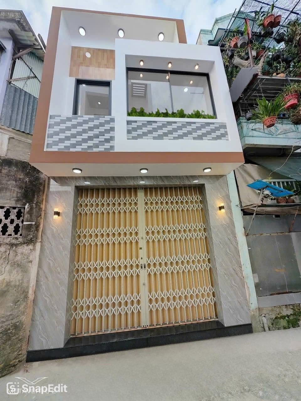 BÁN NHÀ MỚI 2 TẦNG TTTP GẦN CHÙ PHẬT TRẮNG HẺM CAO ĐÀI NHA TRANG