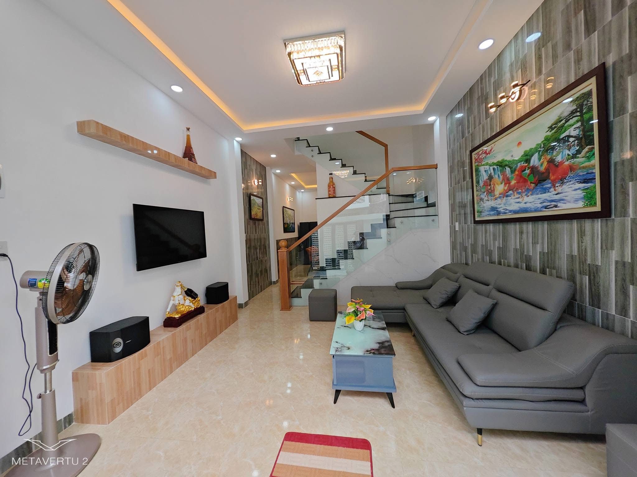 BÁN NHÀ MỚI TTTP 3 TẦNG HẺM CAO ĐÀI P. TÂY NHA TRANG 3