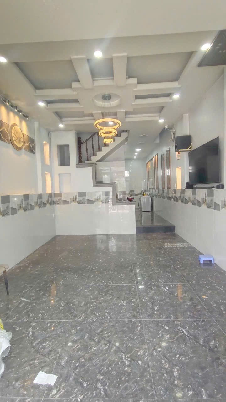 Cho thuê nhà phường Hiệp Bình   MT đường số 38 cách chợ Hiệp Bình 100m 2