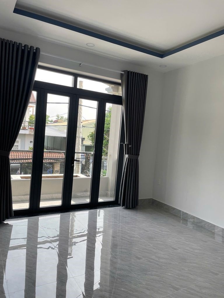 NHÀ MỚI XÂY HẺM 718 QUỐC LỘ 13 TRỆT 1 LẦU 2PN, 2WC GIÁ 12TR 5