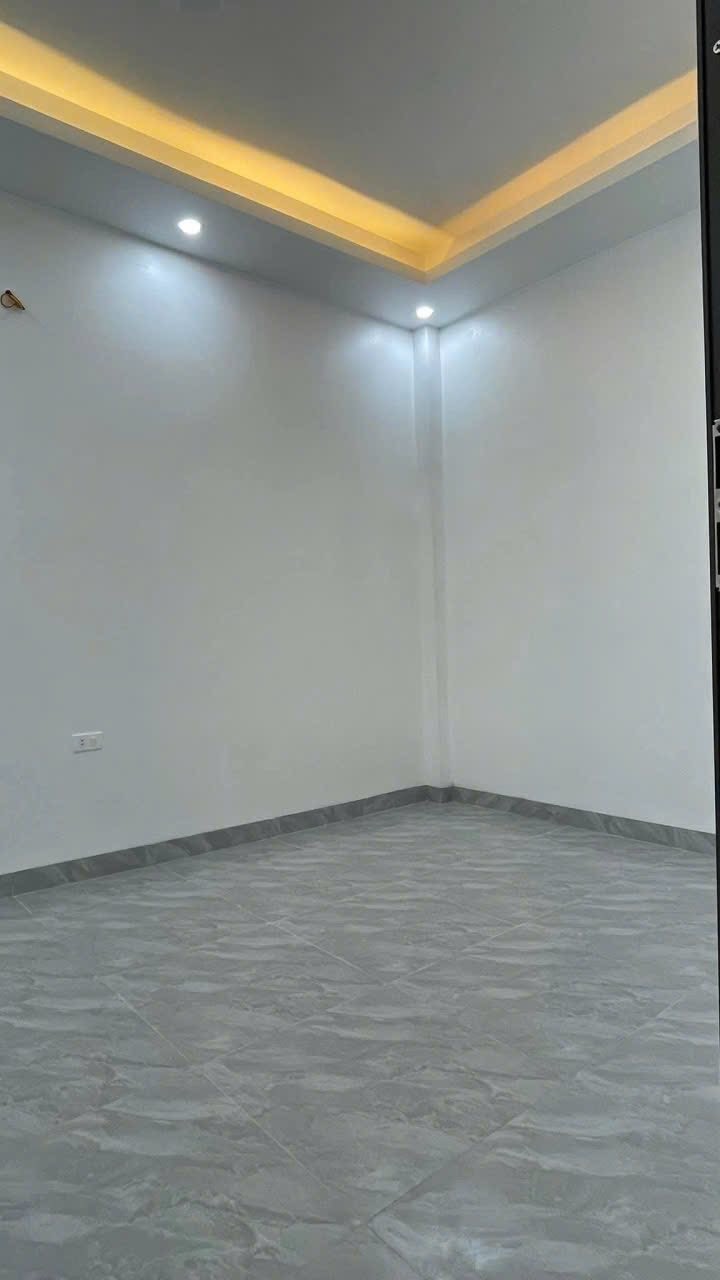 Bán căn nhà 3 tầng ngõ phố Nhị Châu, TP Hải Dương, 48m2, mt hơn 5m, 3 ngủ, 2 vs, 1.89 tỷ 8