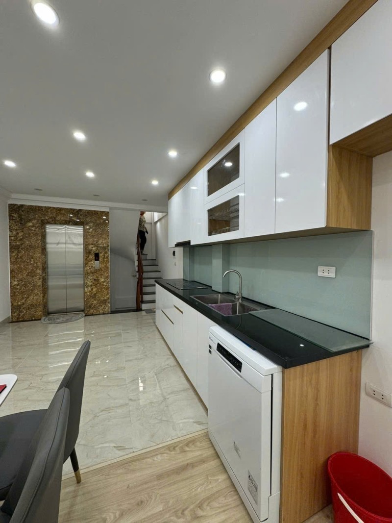 NGỌC THỤY – NHÀ 6 TẦNG + TUM – THANG MÁY – FULL NỘI THẤT  9.8 TỶ