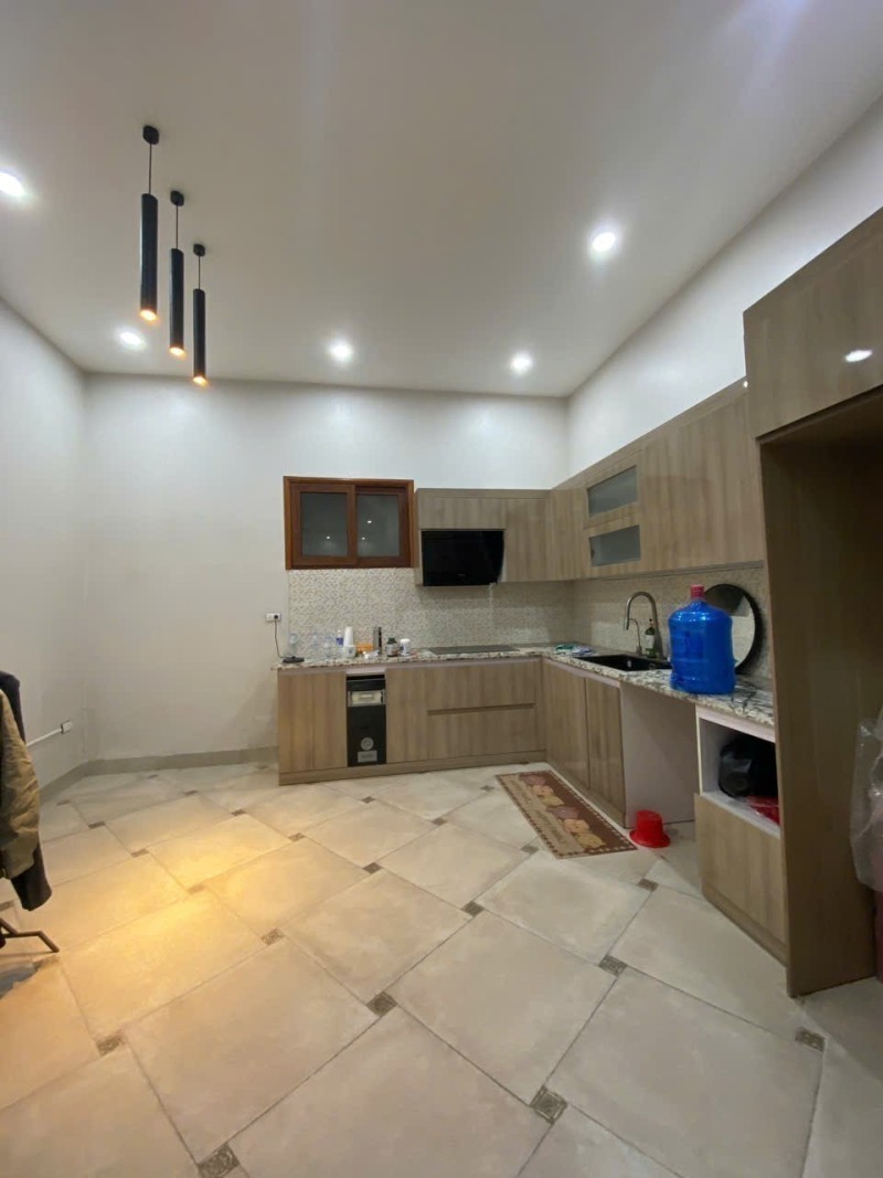 TƯ ĐÌNH – PHÂN LÔ QUÂN ĐỘI – Ô TÔ VÀO NHÀ – CÓ Ô CHỜ THANG MÁY 4