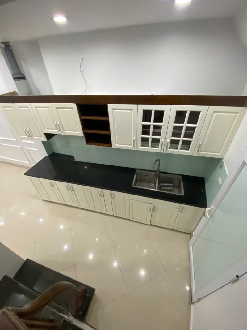 NHÀ BÁT KHỐI – LONG BIÊN34m² – 5 tầng – ở ngay – giá tốt 3