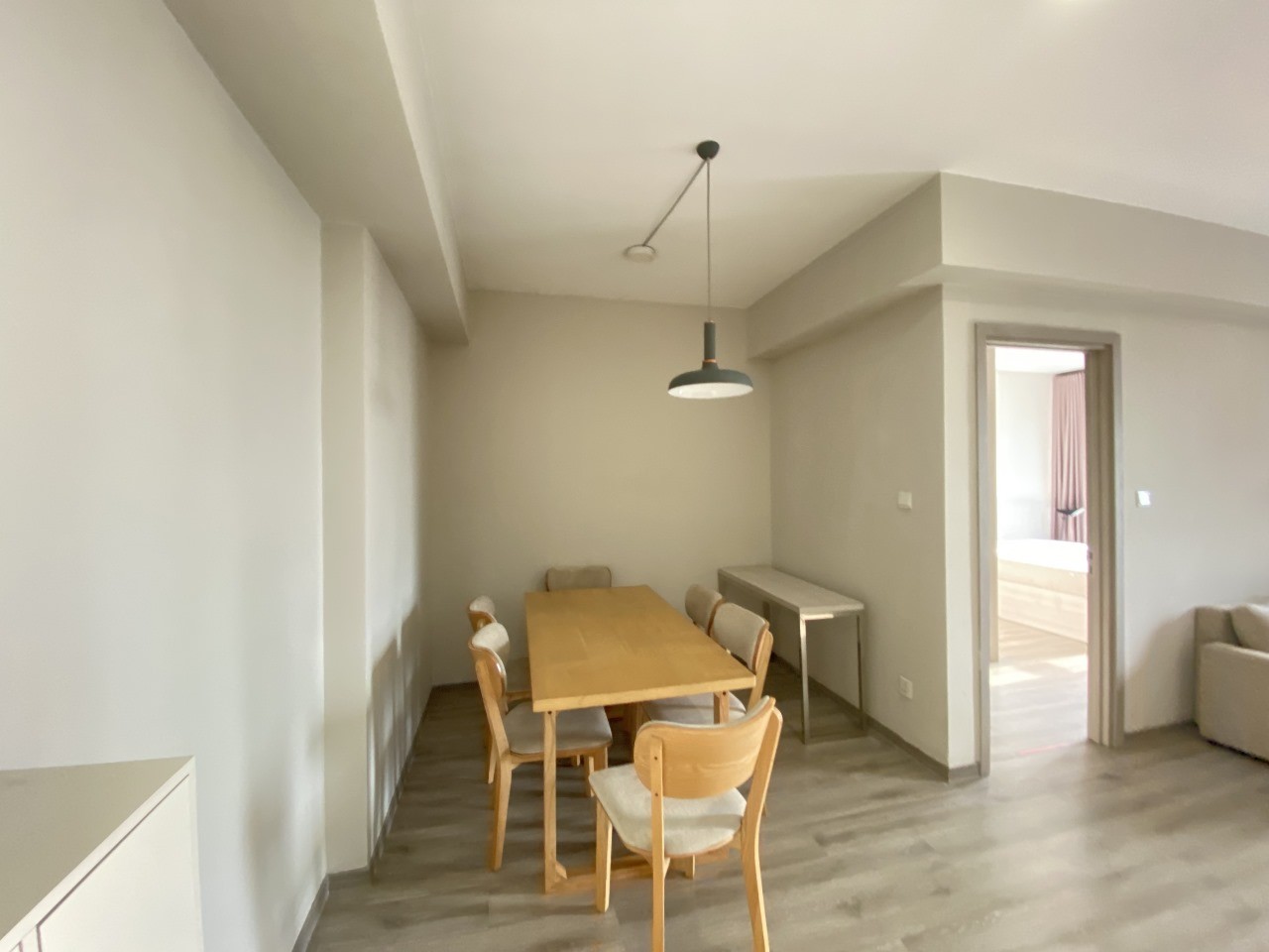 Bán căn hộ 2 ngủ S4 Seasons Avenue, full đồ, giá 7.x tỷ 2