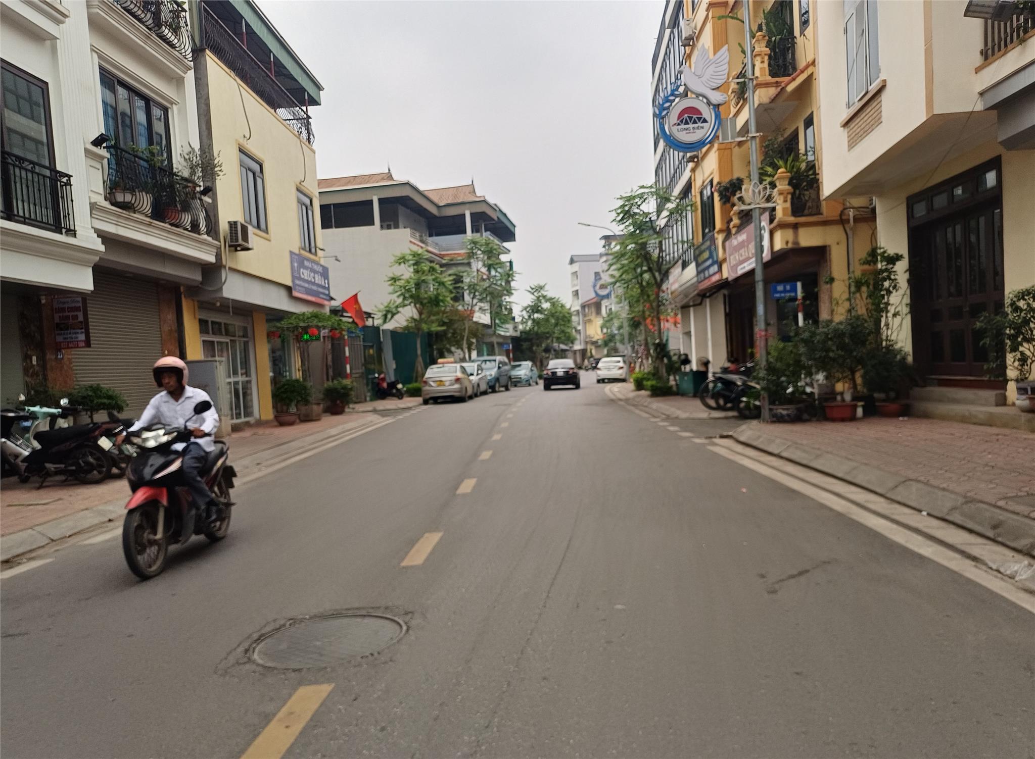 BÁN NHÀ SÀI ĐỒNG HÀNG XÓM AEON MALL - 8.6 TỶ 35M2 –  THANG MÁY ĐƯỜNG RỘNG 20 M 5