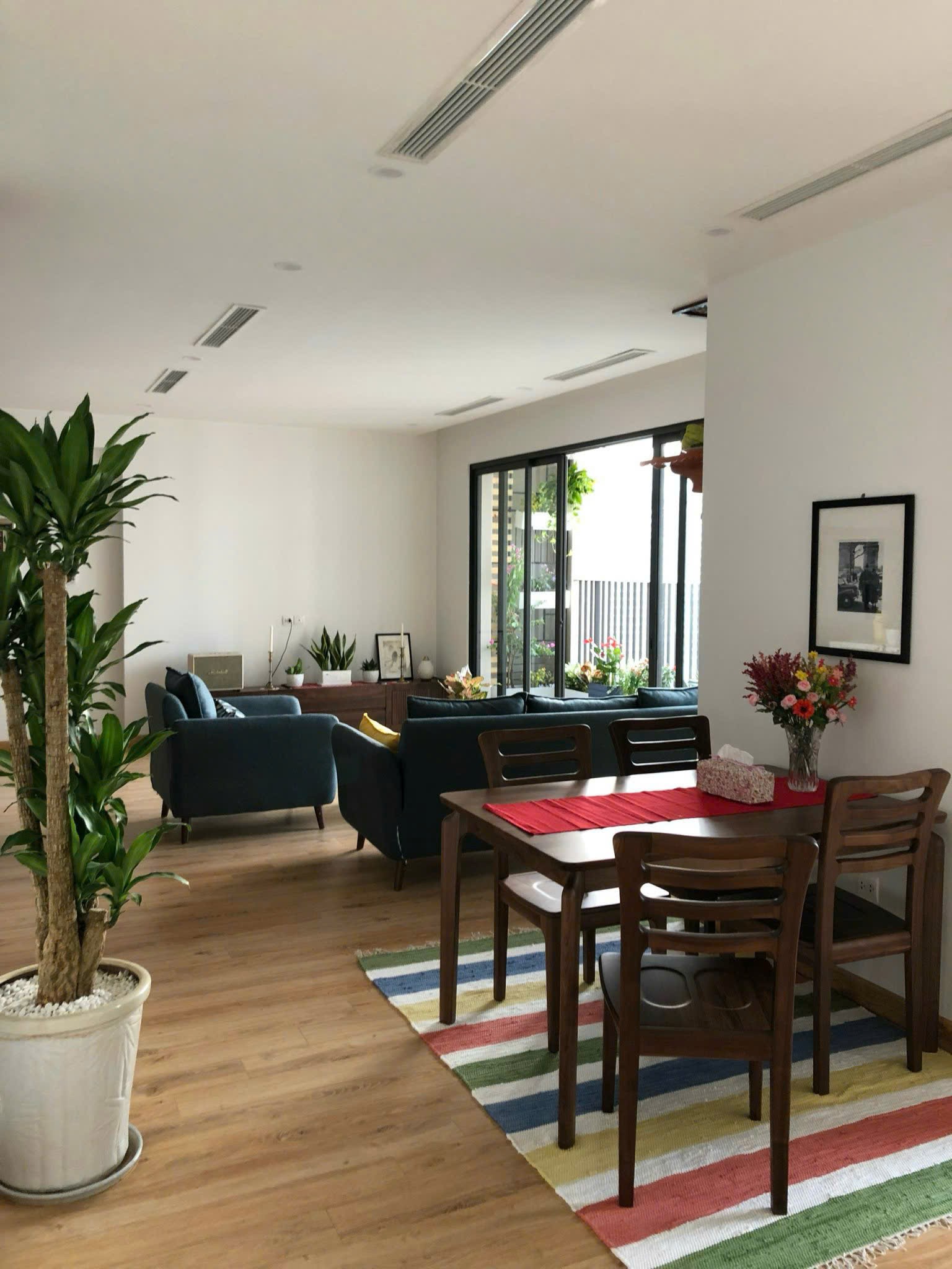 BÁN GẤP Vinhomes D'Capitale căn hộ 3 ngủ VIEW HỒ, giá tốt 4