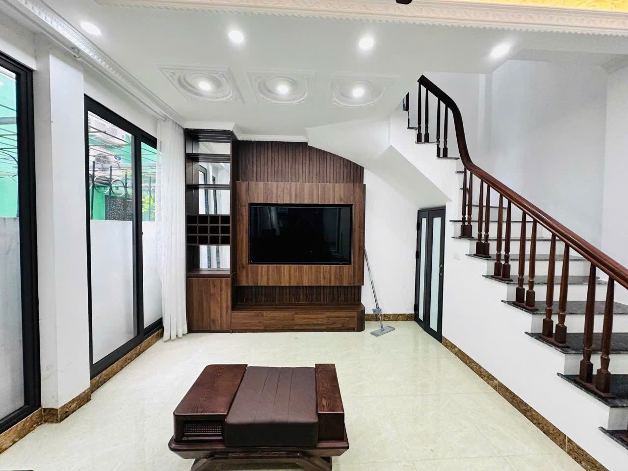 BÁN NHÀ CẦU GIẤY - BA GÁC ĐỖ CỬA, 41M2 - 6 TẦNG ĐẸP, FULL NỘI THẤT, GIÁ 9,8 TỶ 2