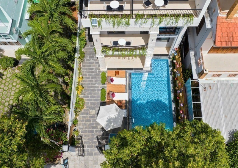 Villa 3 tầng Nguyễn Tuân, 271m2, giá 18,8 tỷ, 10 phòng ngủ, có hồ bơi 4