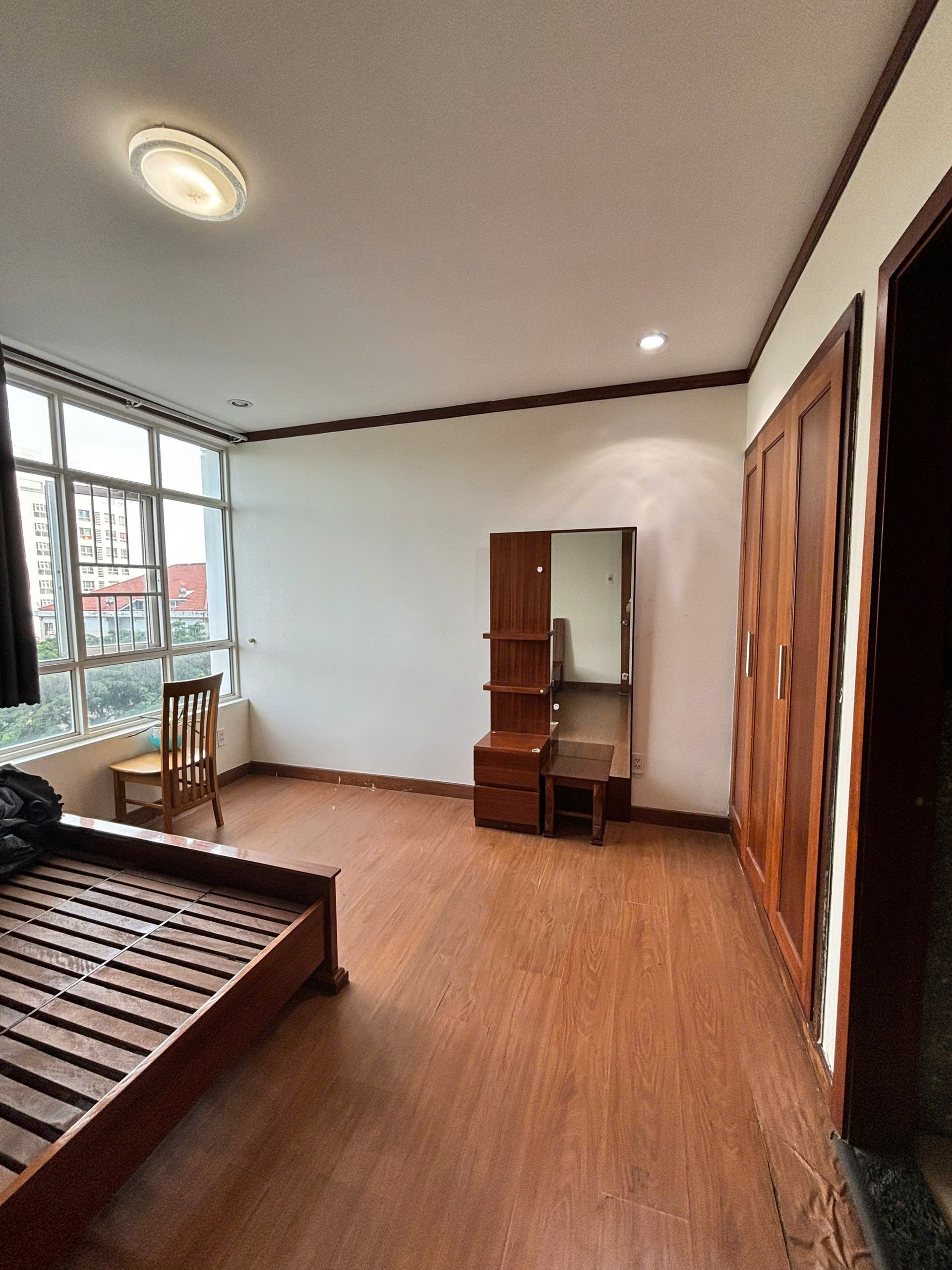 Cần cho thuê căn hộ Hoàng Anh Giai Việt Quận 8,  Dt : 115m2, 2PN, 2WC, Giá : 12 tr/th, 3