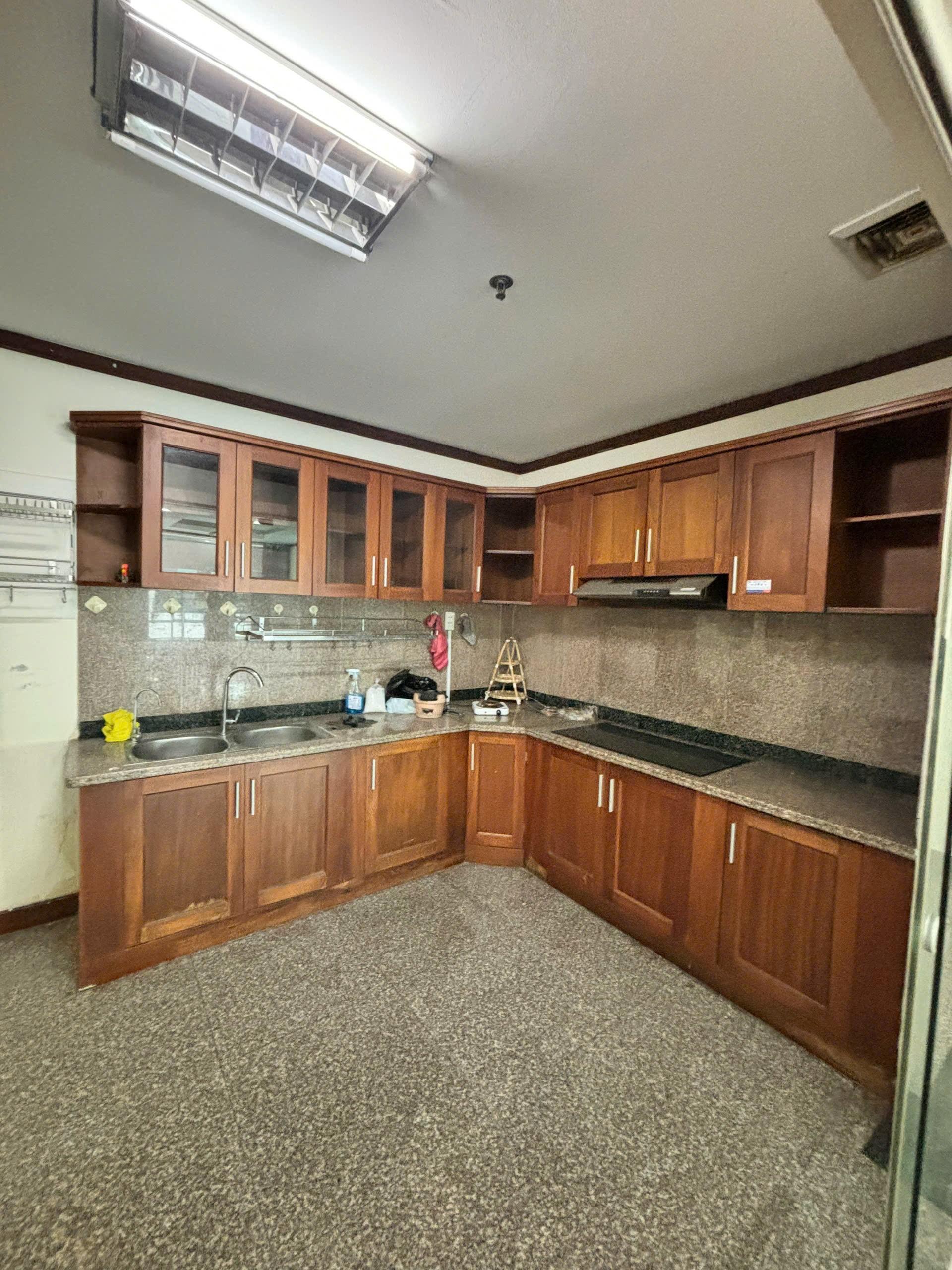 Cần cho thuê căn hộ Hoàng Anh Giai Việt Quận 8,  Dt : 115m2, 2PN, 2WC, Giá : 12 tr/th, 2