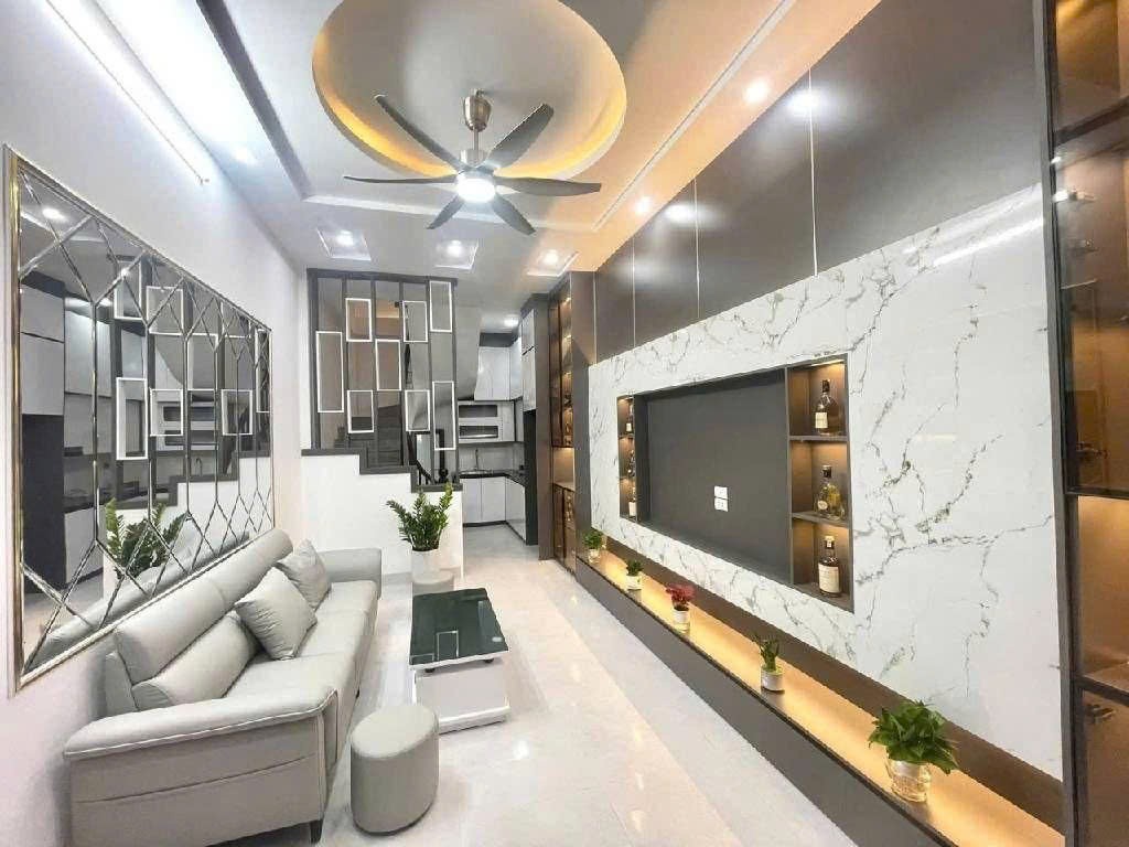 Cần bán Nhà mặt tiền đường Trương Định, Phường Trương Định, Diện tích 36m², Giá 8.28 Tỷ