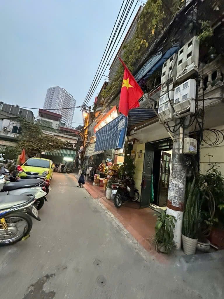 Cần bán Nhà mặt tiền đường Tân Mai, Phường Tân Mai, Diện tích 61m², Giá 20 Tỷ