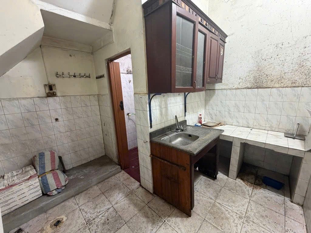 Cần bán Nhà mặt tiền đường Vĩnh Tuy, Phường Vĩnh Tuy, Diện tích 34m², Giá 8.85 Tỷ 5