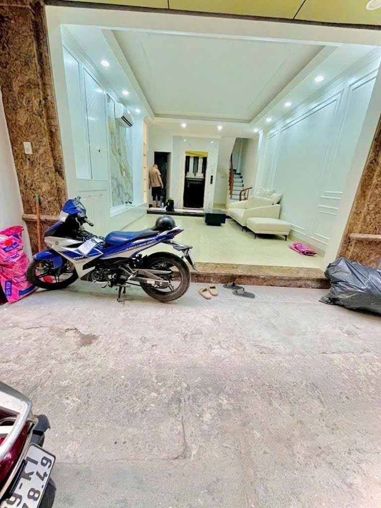 Cần bán Nhà mặt tiền đường Vĩnh Hưng, Phường Vĩnh Hưng, Diện tích 45m², Giá 15 Tỷ 6