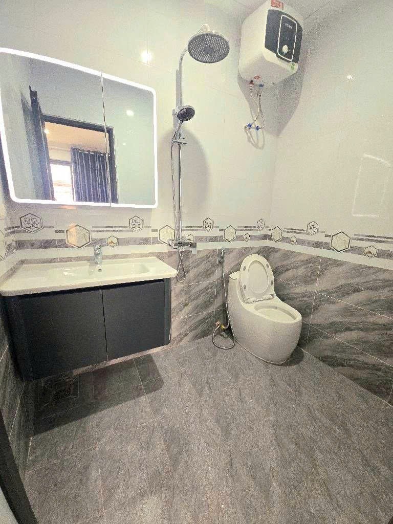 Cần bán Nhà mặt tiền đường Ngũ Nhạc, Phường Vĩnh Hưng, Diện tích 63m², Giá 14.5 Tỷ 5