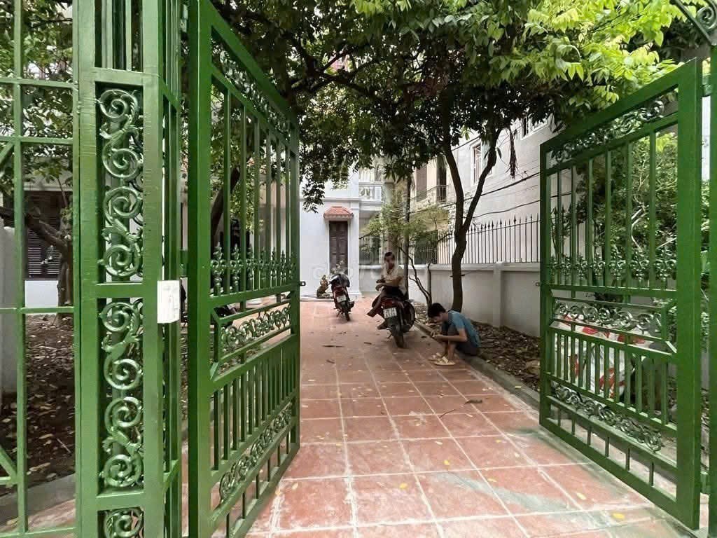 Cho thuê biệt thự Quan Nhân, Thanh Xuân 165M X 3T giá 22 triệu 2