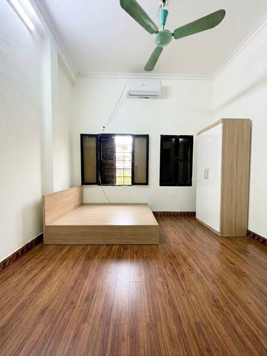 Cho thuê nhà riêng ngõ 156 Kim Ngưu, Hai Bà Trưng 60M x 4T (4 ngủ) giá 14tr Ở NHÓM 9NG 3