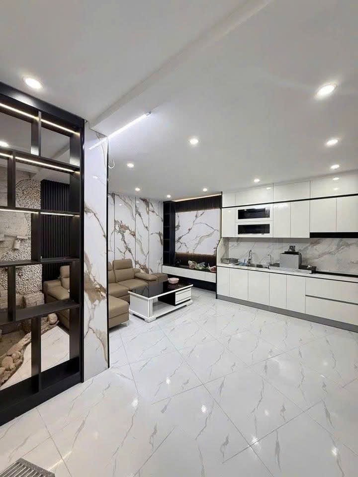 Cho thuê NHÀ ĐẸP ngõ 107 Trần Khát Chân, Hai Bà Trưng 40M x 5T (3 ngủ) FULL ĐỒ giá 15.5 triệu 2