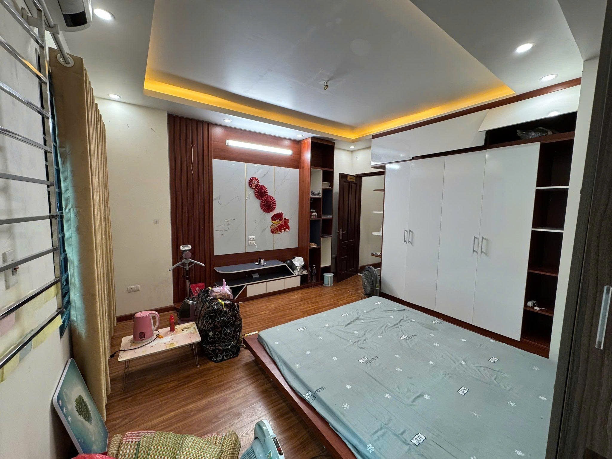 Cho thuê nhà riêng Mỹ Đình quận Nam Từ Liêm 40M X 5T (3 ngủ) ĐẸP giá 16 triệu 2