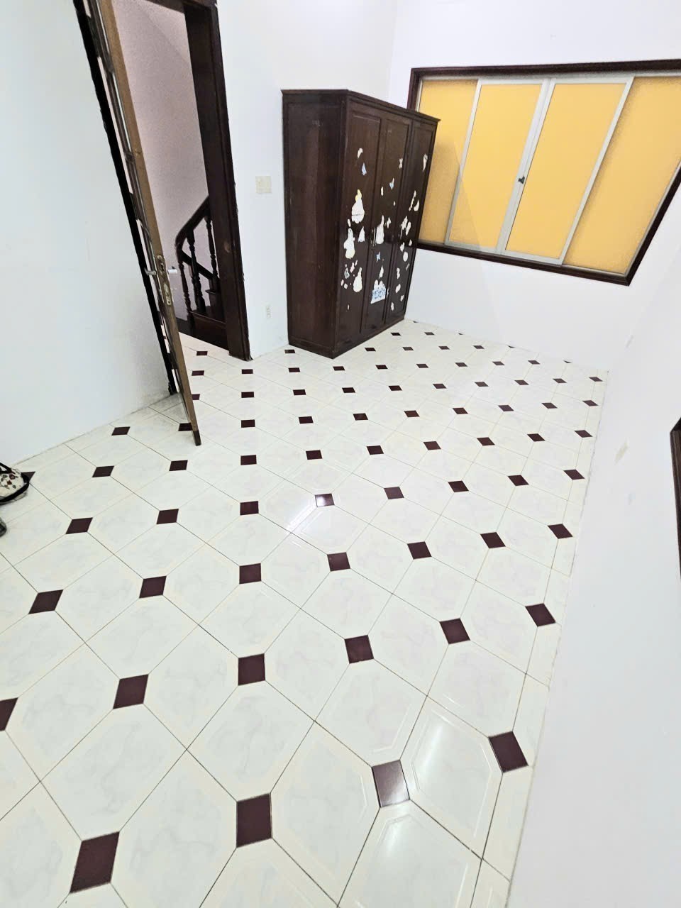 Cho thuê nhà ngõ 277 Vũ Tông Phân, Thanh Xuân 75M*3T giá 18 triệu Ô TÔ ĐỖ CỬA 5
