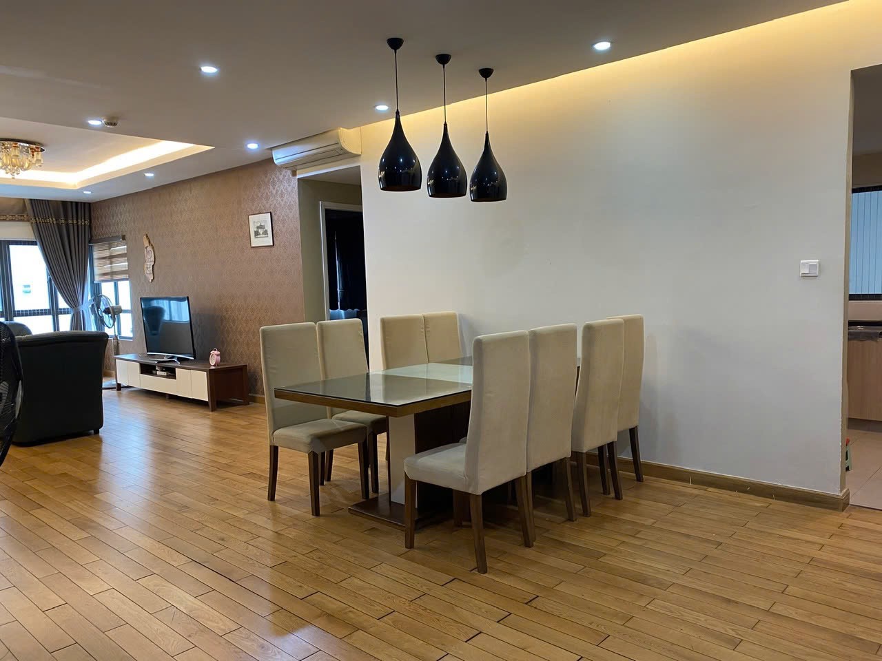 Bán căn 3PN tại Mulberry Lane, ban công Đông Nam, giá 8ty2 5