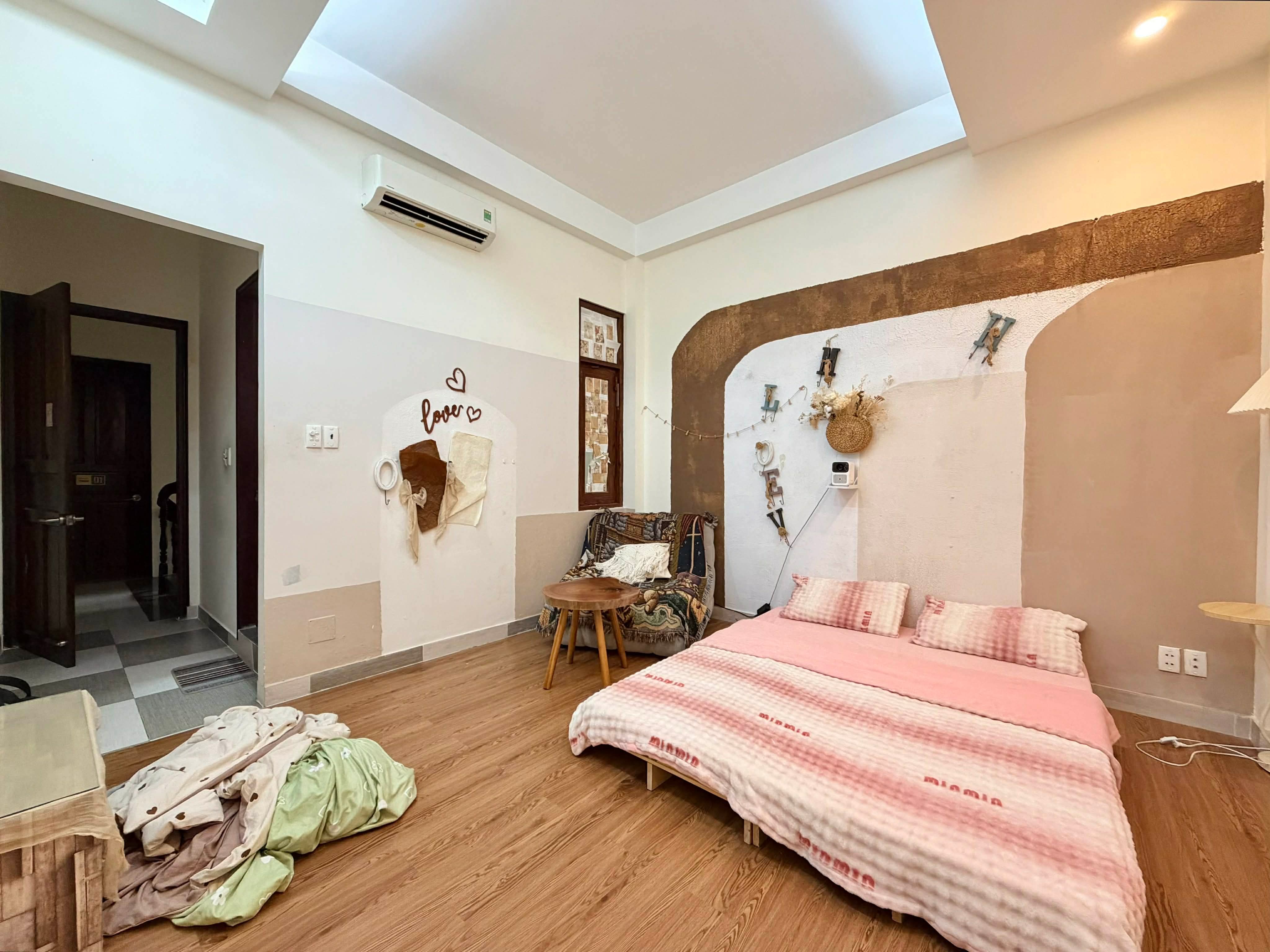 NHÀ 4 TẦNG BÙI ĐÌNH TUÝ - 68m2 (4×17) - HẺM 8m OTO TRÁNH - DÒNG TIỀN 23TR/THÁNG 5