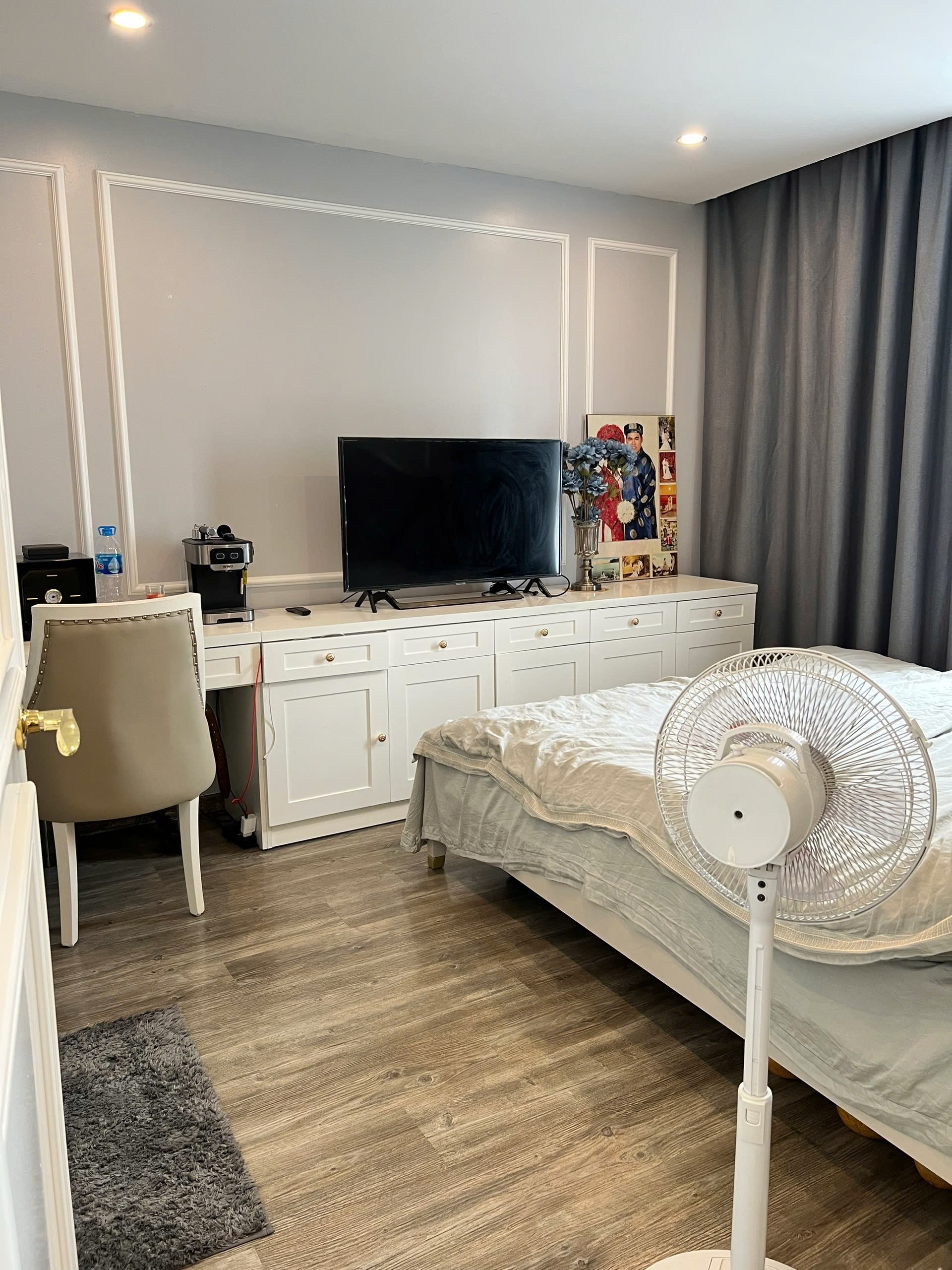 Bán căn hộ 2PN SEASONS AVENUE full đồ giá 6ty15