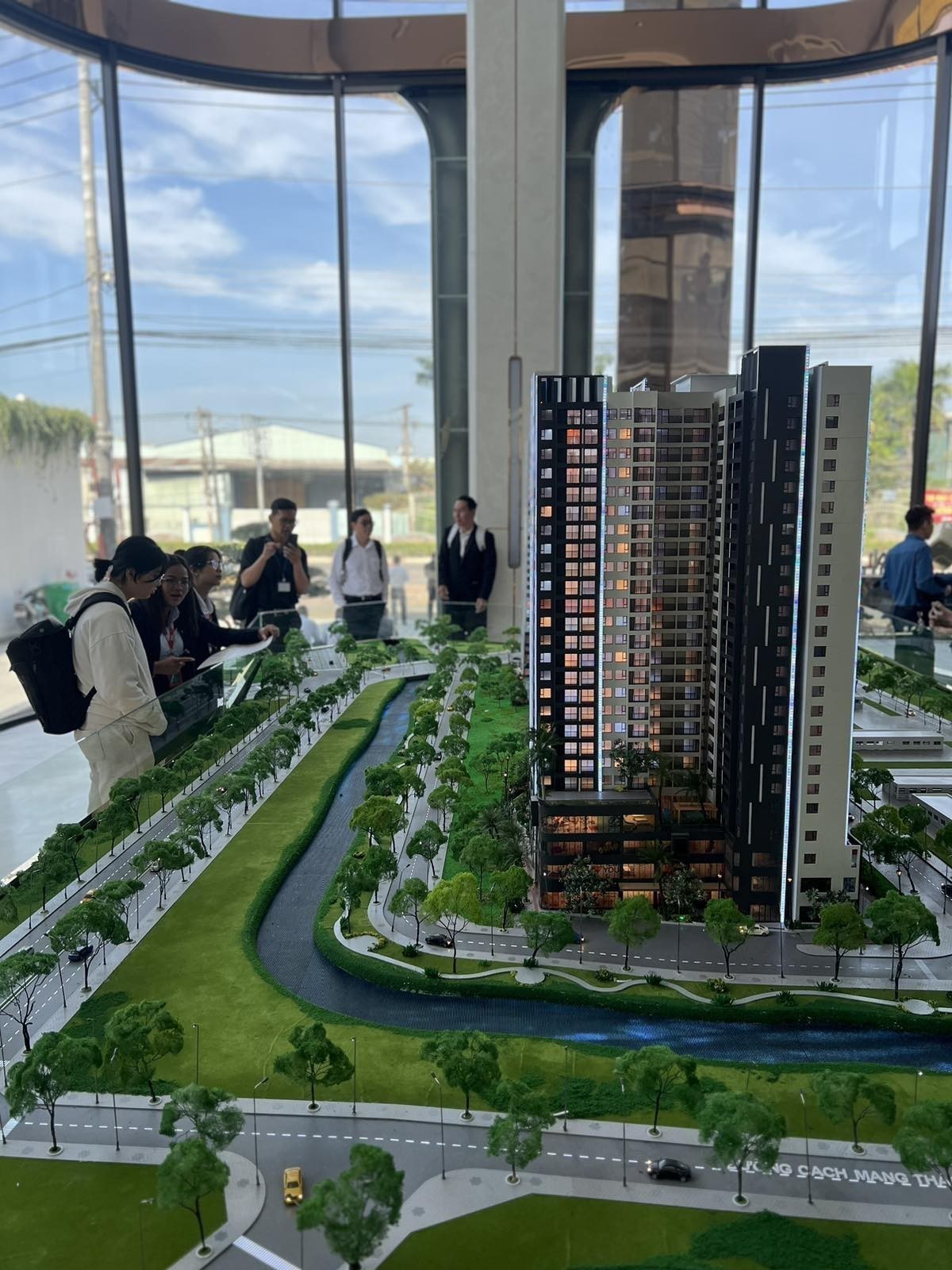 Chỉ 9 triệu/ tháng The Emerald Garden View mang đến căn hộ giá tốt tại Trung tâm Thuận An