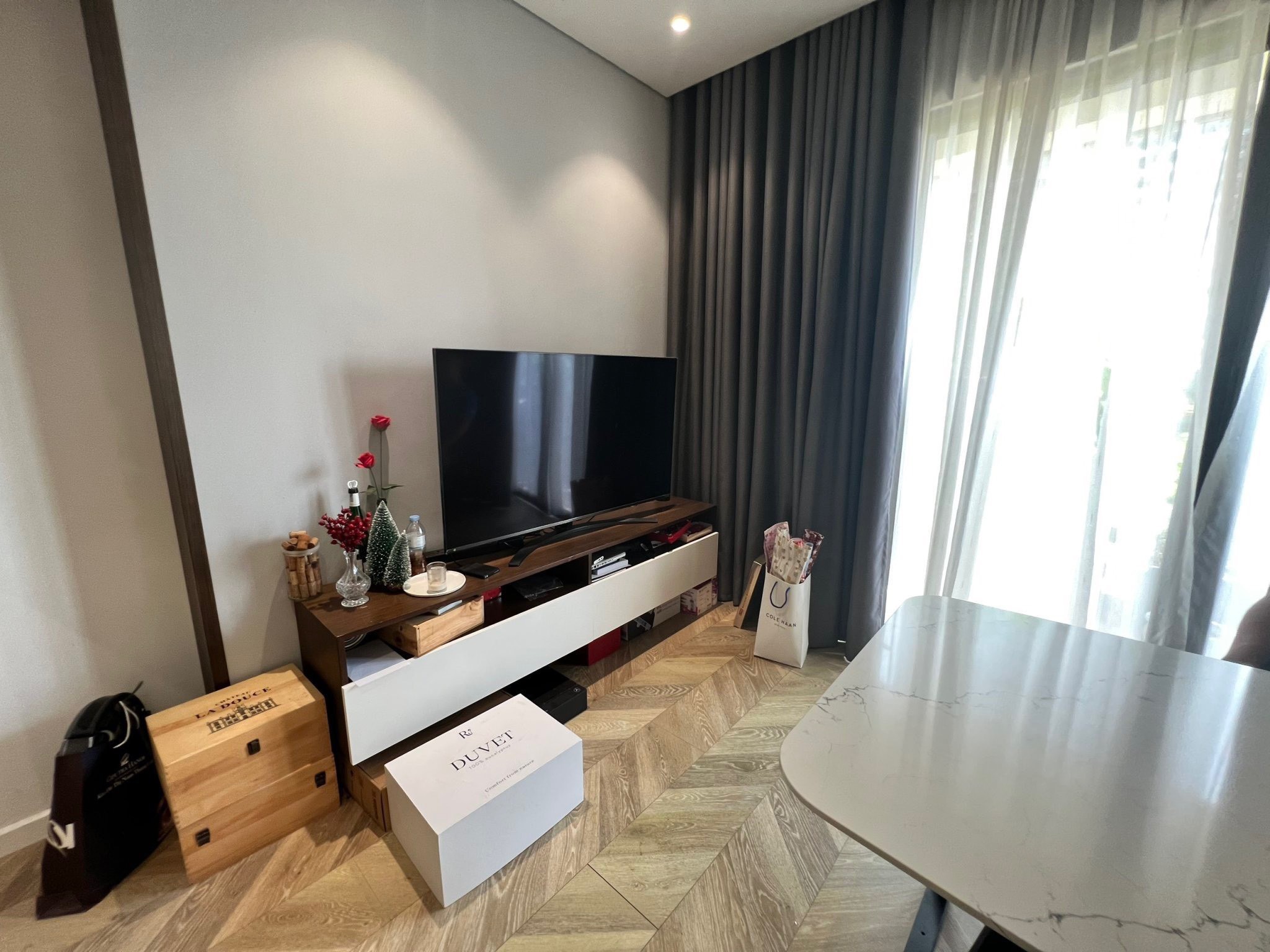 BÁN CĂN 2PN+2VS rộng 79m2 tại Vinhomes Trần Duy Hưng 2