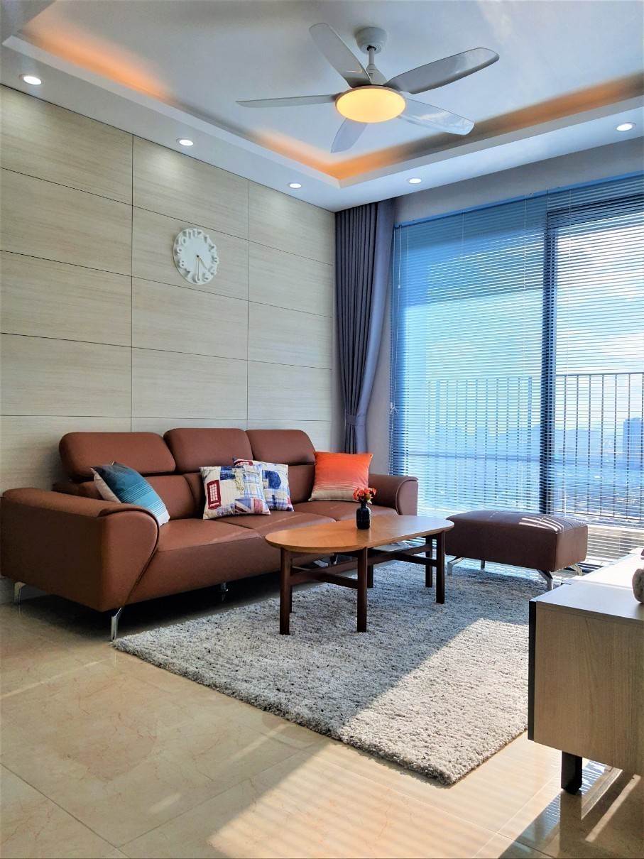 BÁN GẤP Vinhomes D'Capitale căn hộ 2 ngủ giá chỉ 9ty2