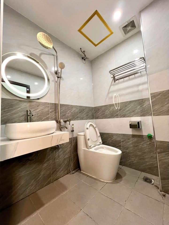 Cho thuê nhà, THANG MÁY, 363m2- 7,5T, Bạch Mai, Lạc Trung, Võ Thị Sáu 2