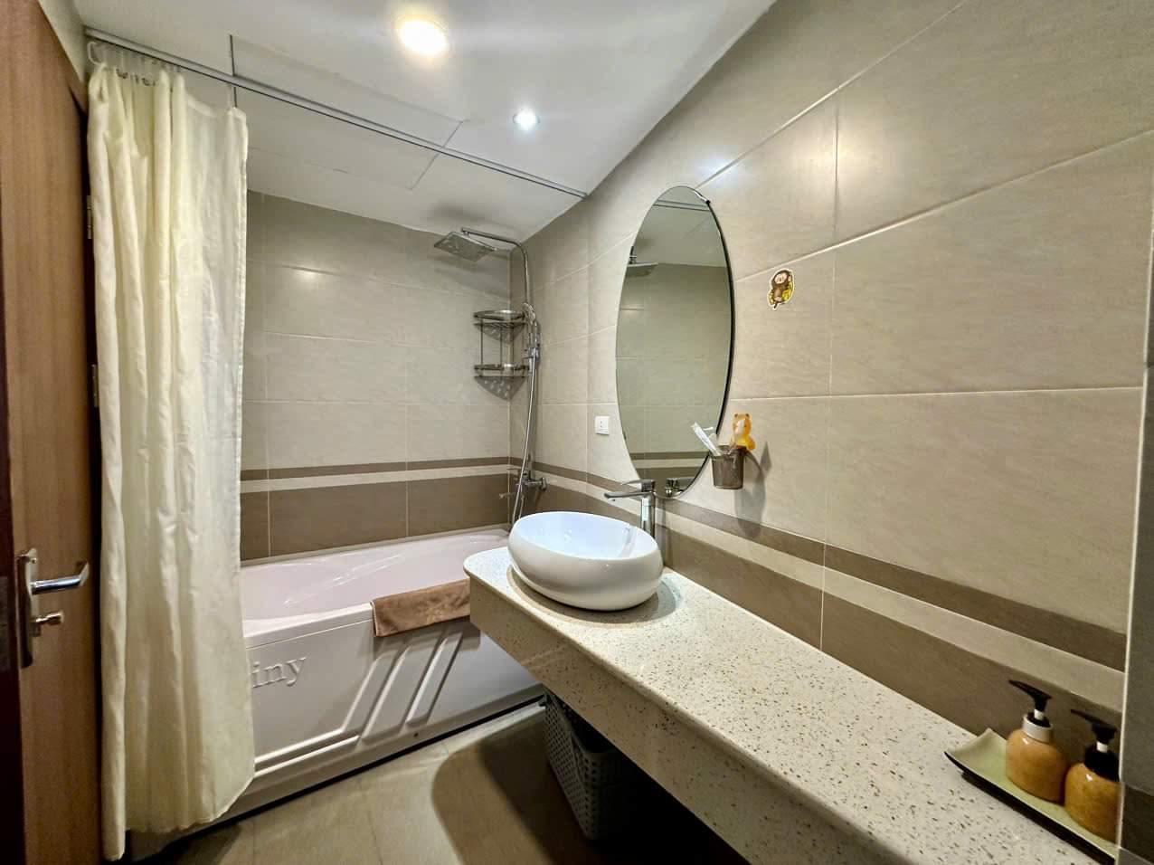 Cho thuê nhà mới, Quang Trung, Thợ Nhuộm, Trần Quốc Toản, 190m2x 5,5T 3