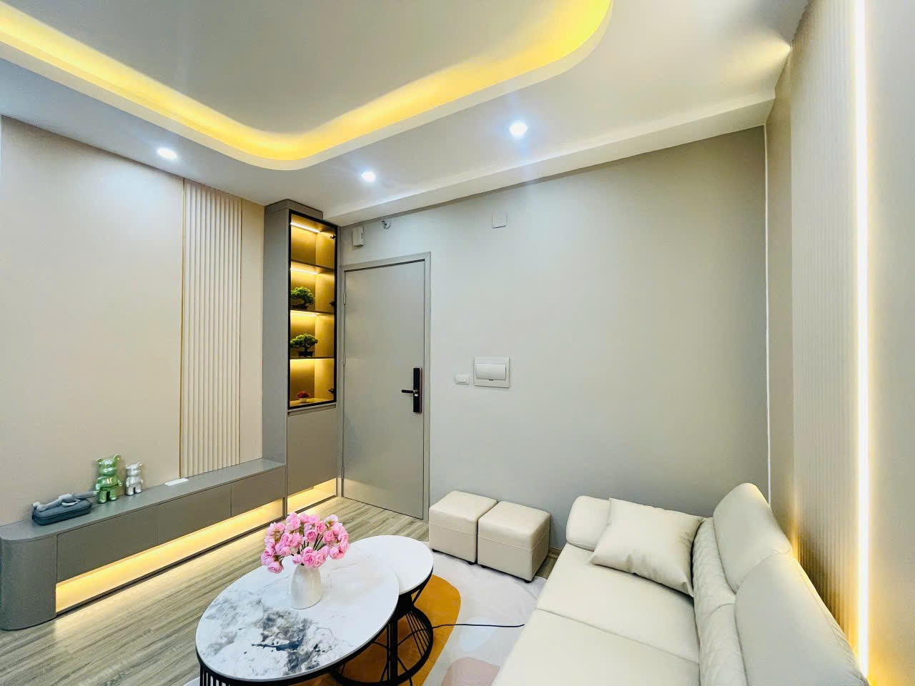CHÍNH CHỦ GỬI BÁN CĂN 2PN "FULL OPTION" – KHU 6 TÒA MỚI THANH HÀ 7