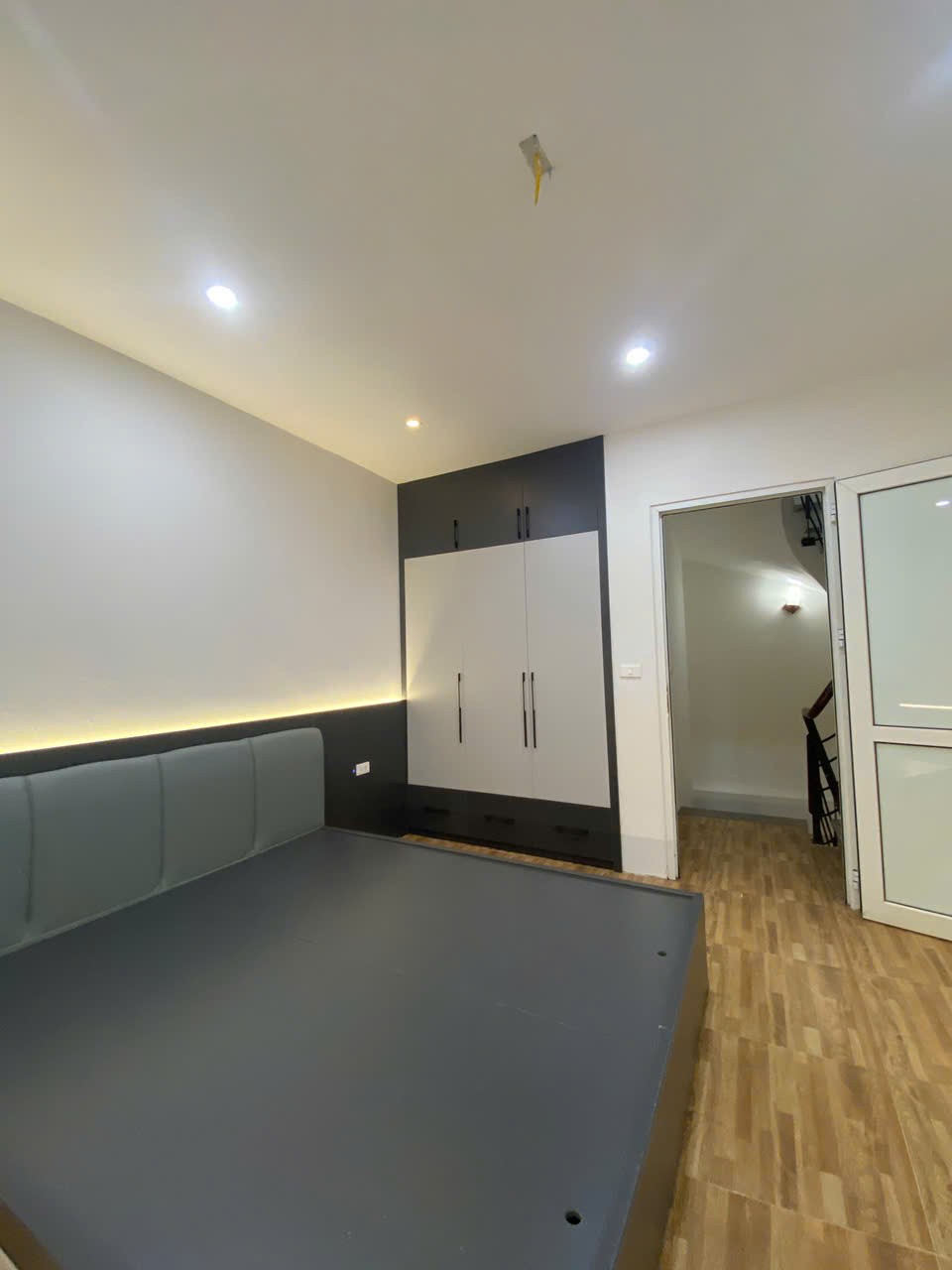 NHÀ NGỌC THỤY – LONG BIÊN  30m² – 3 TẦNG – Ô TÔ QUA CỔNG 3