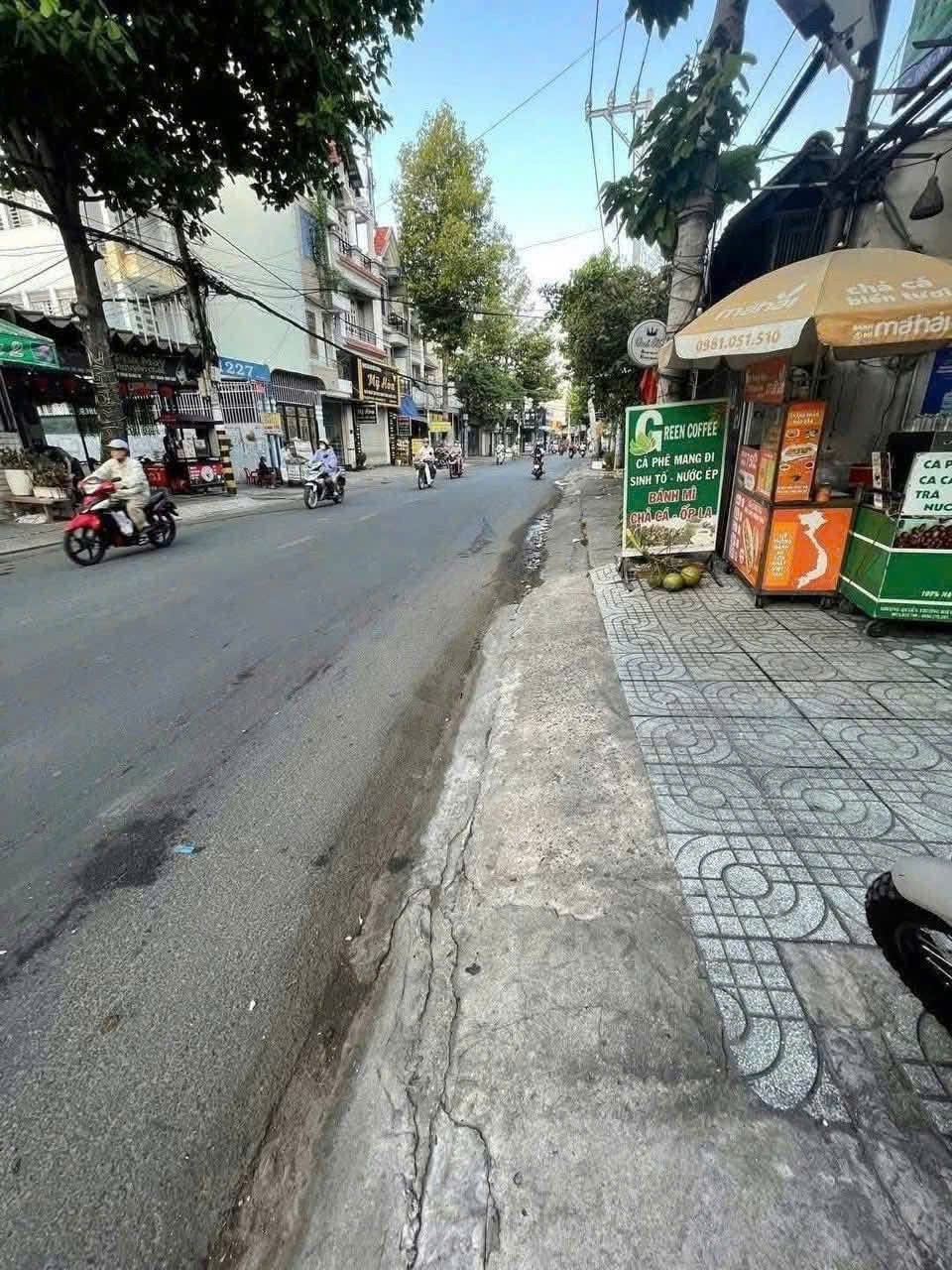 MẶT TIỀN HUỲNH THỊ HAI – NGANG 8M HIẾM – CÁCH NGUYỄN ẢNH THỦ CHỈ 200M 4