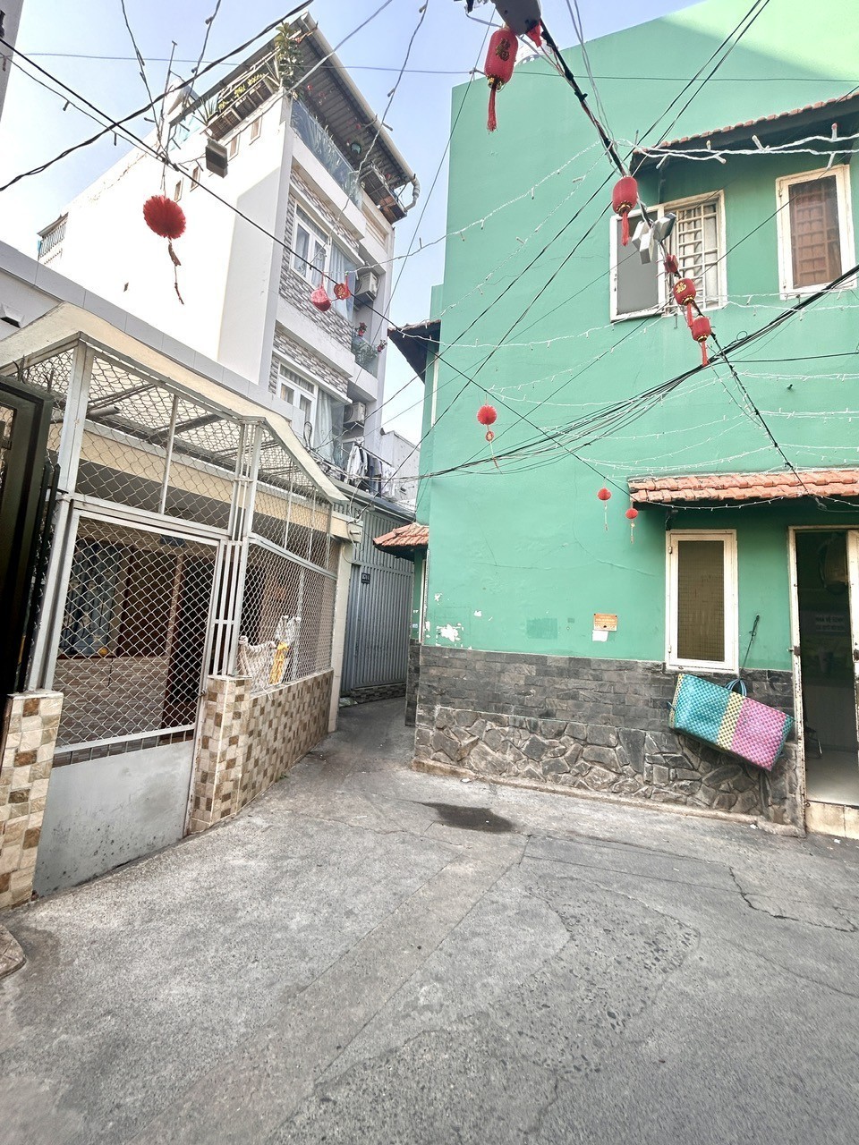 BÁN NHÀ Đ.NGUYỄN THẦN HIỄN- CÁCH VÀI BƯỚC CHÂN RA MẶT TIỀN- 81.5M2 CHỈ 7.45T- GIAO THƯƠNG  TÔN 2
