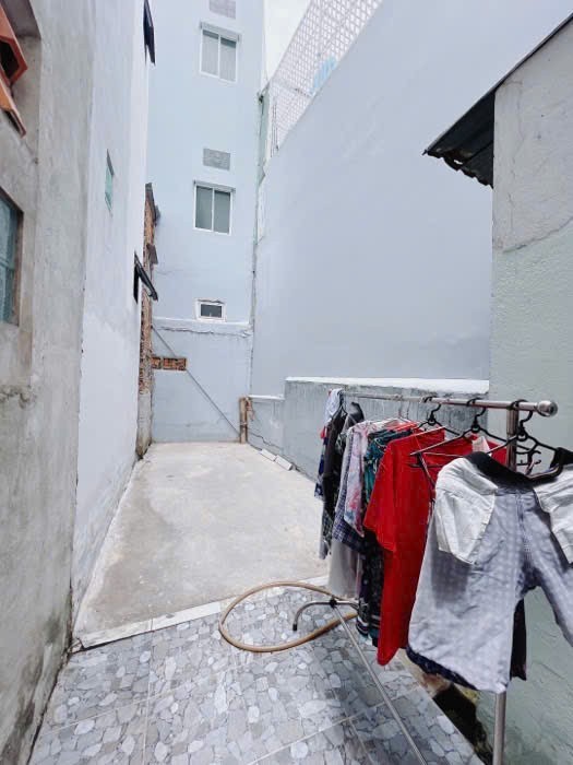 BÁN NHÀ Đ.NGUYỄN THẦN HIỄN- CÁCH VÀI BƯỚC CHÂN RA MẶT TIỀN- 81.5M2 CHỈ 7.45T- GIAO THƯƠNG  TÔN 4