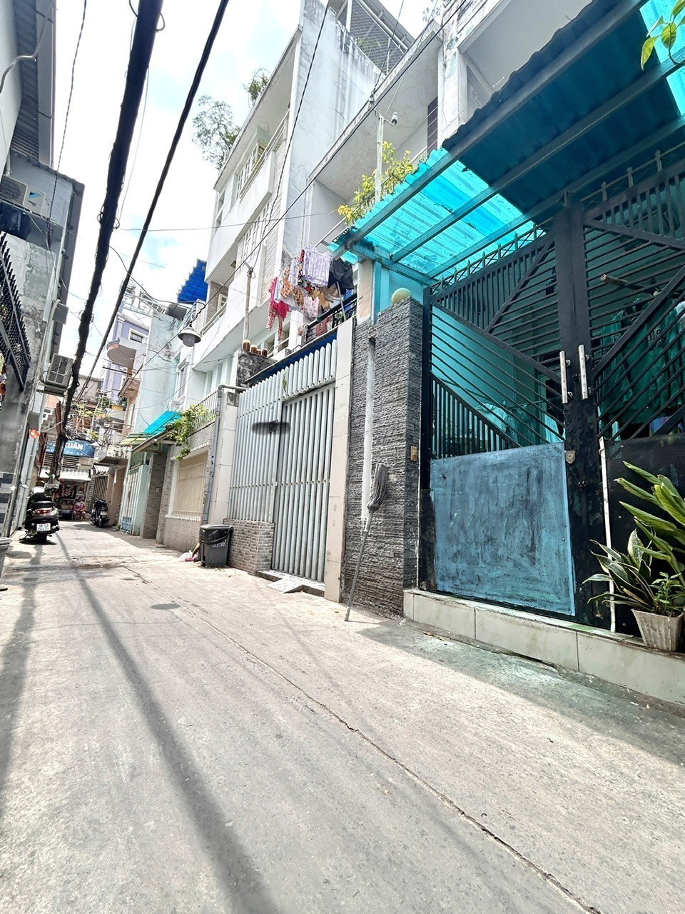 BÁN NHÀ CỰC PHẨM CÓ 102- NGANG LỚN 12.3M2- CHỈ 10M RA MẶT TIỀN XE HƠI Đ.XÓM CHIẾU - GẦN TRƯỜNG ĐẠI 2