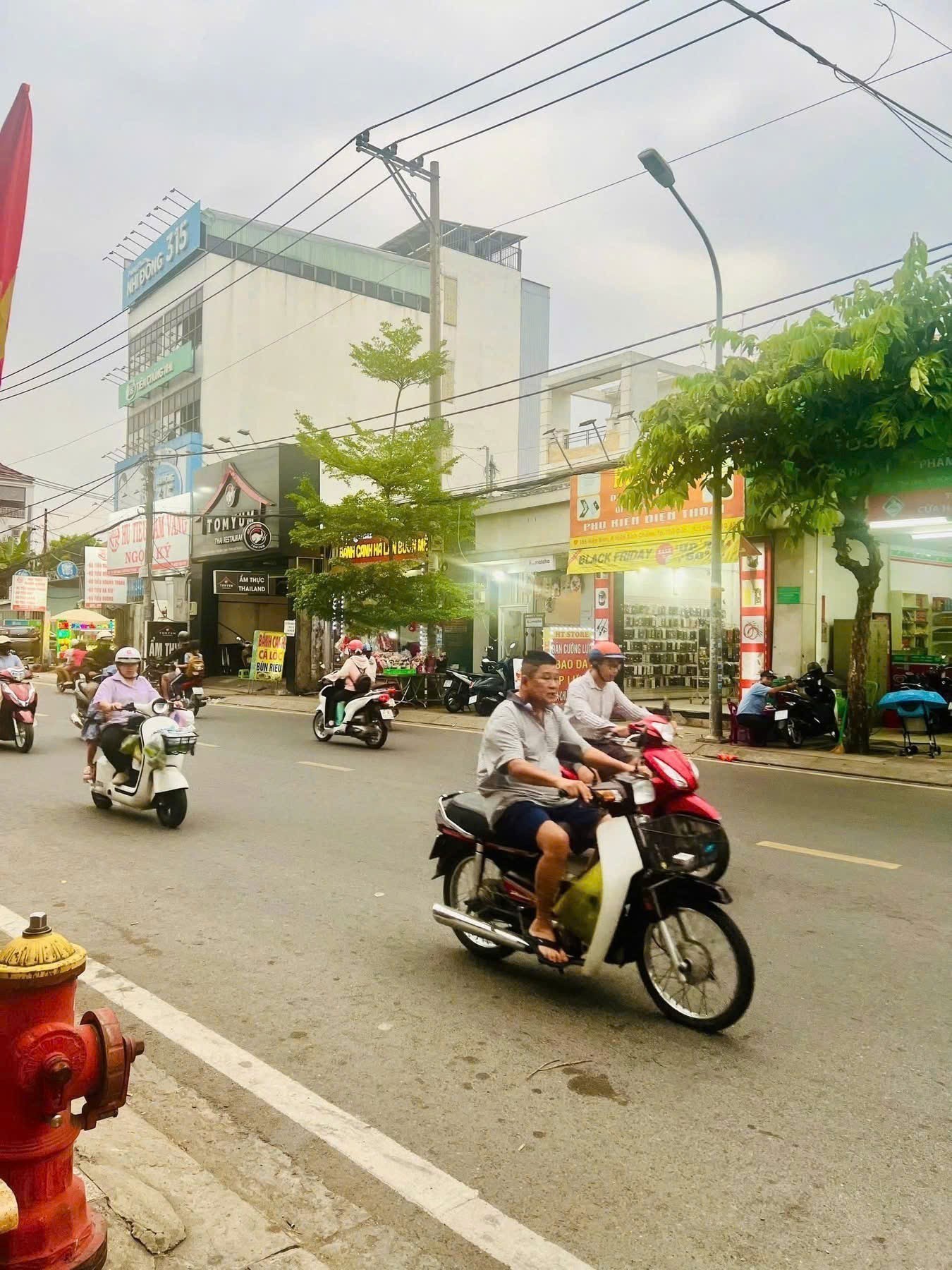 Cần bán Nhà mặt tiền Phường Hiệp Bình Chánh, Thủ Đức, Diện tích 162m², Giá 35 Tỷ 2